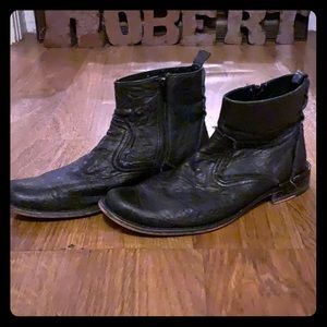 Soft leather very comfortable